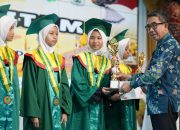 Suasana Haru Iringi Haflatul Ikhtitam SDIT 1 Darussalam Angkatan ke-19: 99 Siswa Resmi Tamatkan Pendidikan Dasar